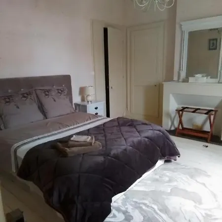 La Maison De Caro Guest house Houdelaincourt