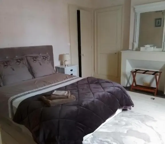 La Maison De Caro Maison d'hôtes Houdelaincourt